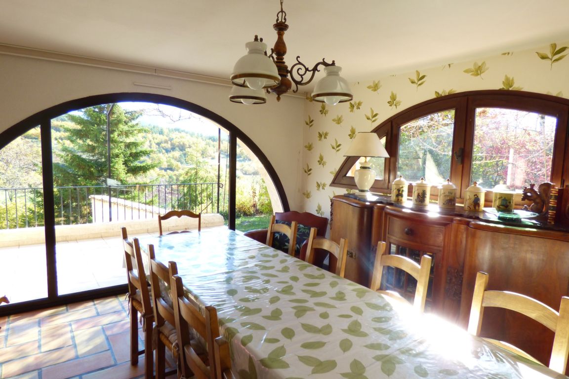 maison 8 pièces en vente sur Châteauvieux (05000)