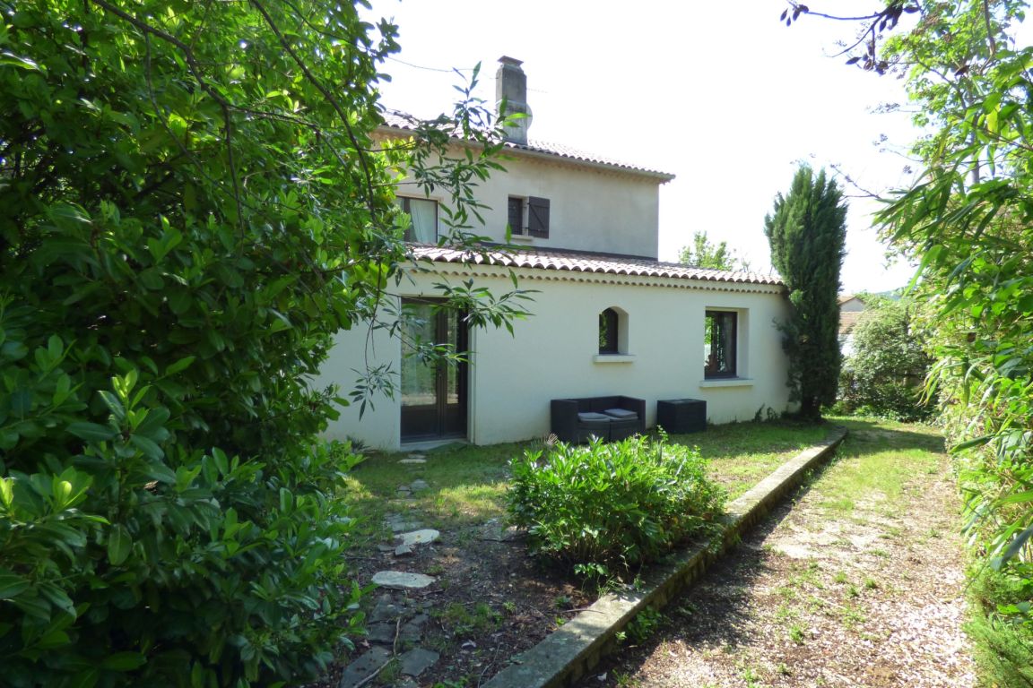 maison 9 pièces en vente sur Serres (05700)