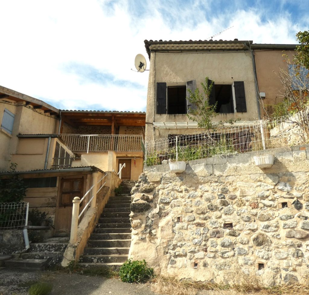 maison 6 pièces en vente sur Clamensane (04250)