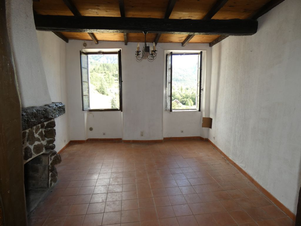 maison 6 pièces en vente sur Clamensane (04250)