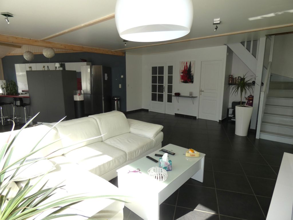 maison 5 pièces en vente sur LARAGNE MONTEGLIN (05300)