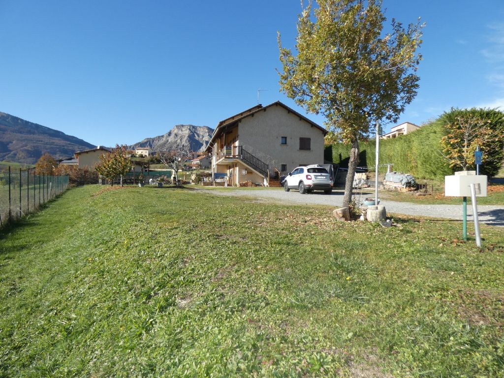 maison 12 pièces en vente sur Turriers (04250)