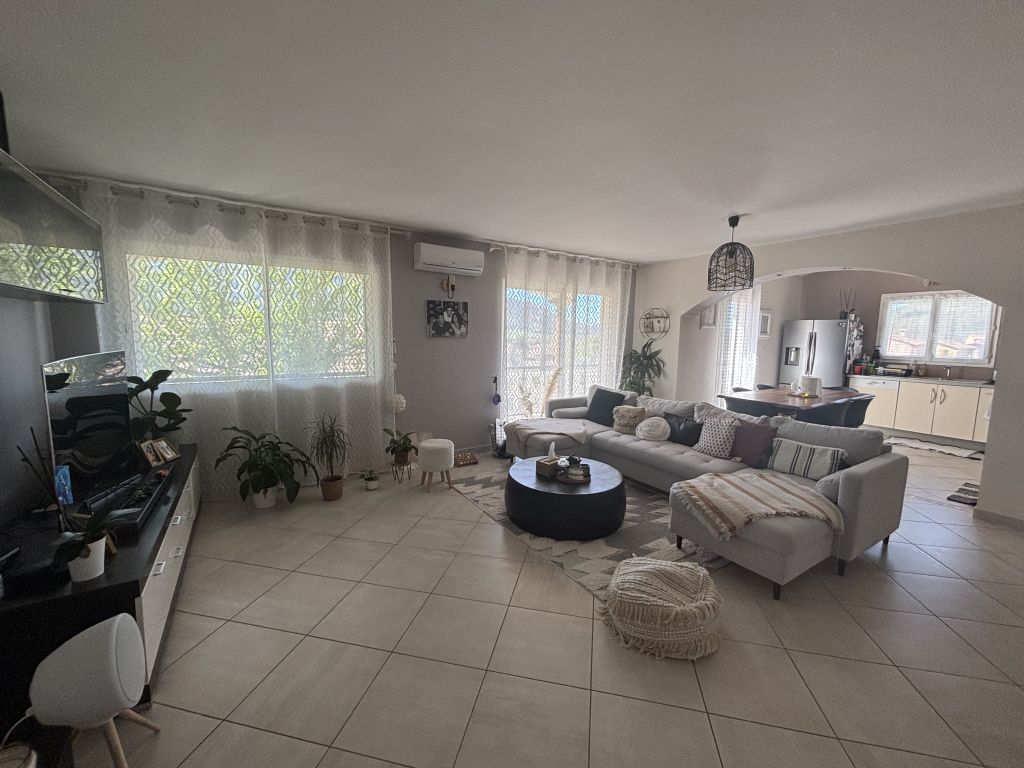 maison 8 pièces en vente sur La Saulce (05110)