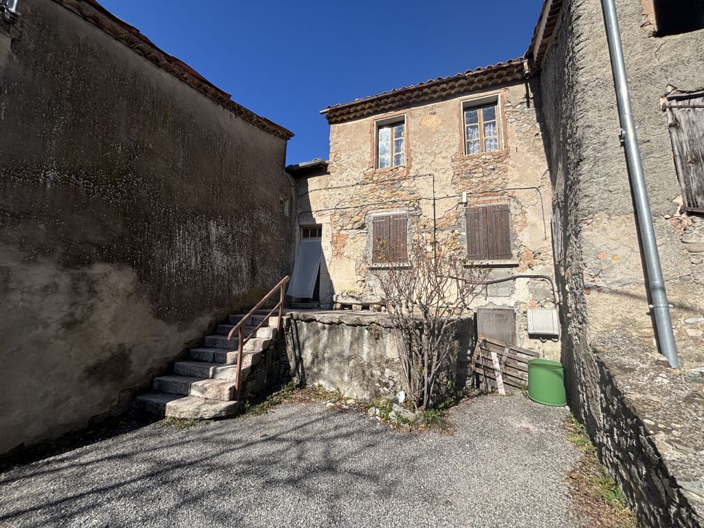maison 4 pièces en vente sur Claret (05110)