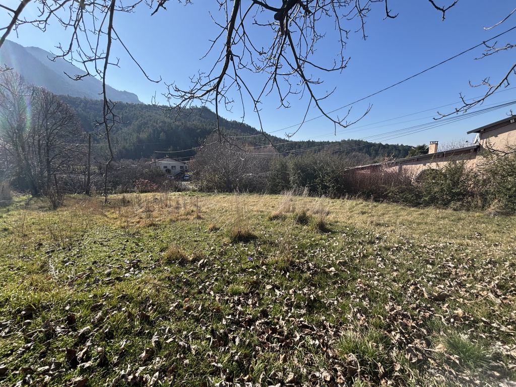 maison 4 pièces en vente sur Claret (05110)