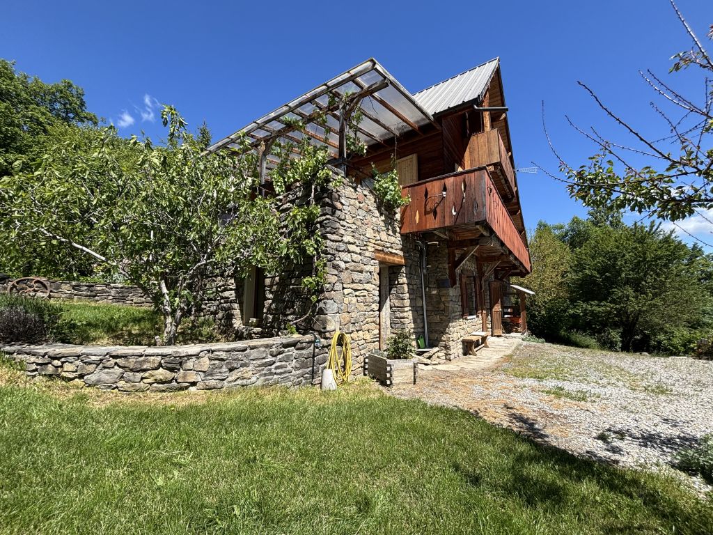 maison 6 pièces en vente sur Pelleautier (05000)