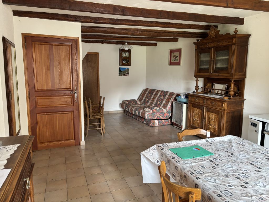 maison 4 pièces en vente sur Espinasses (05190)