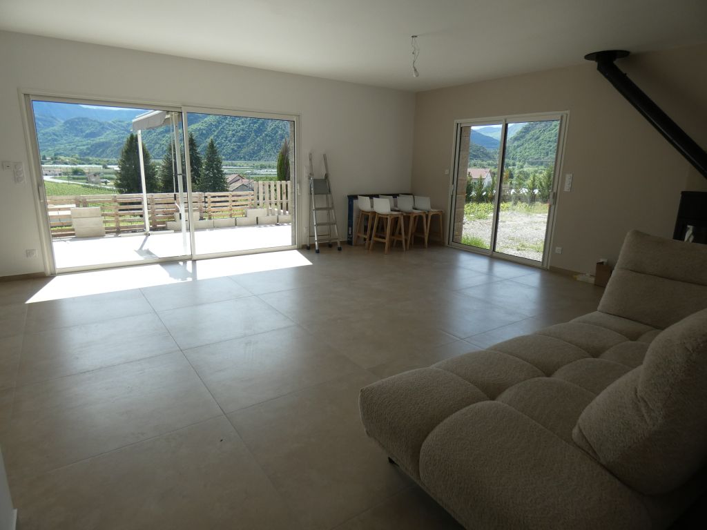 villa 6 pièces en vente sur Tallard (05130)