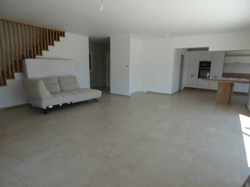 villa 6 pièces en vente sur Tallard (05130)