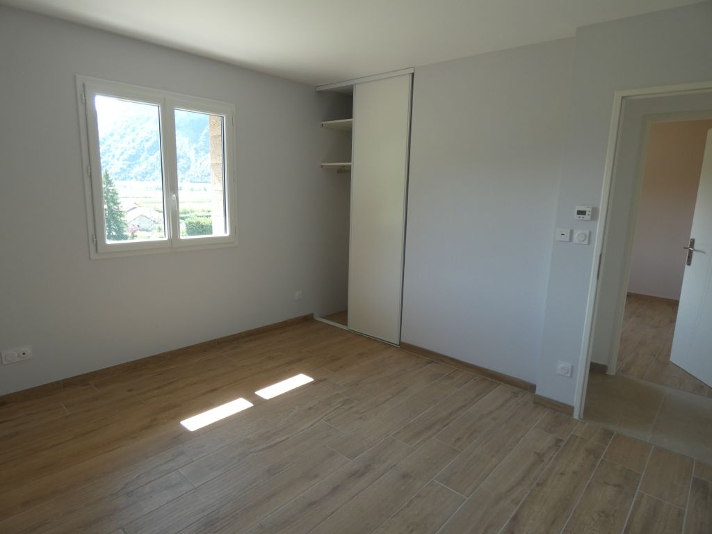 villa 6 pièces en vente sur Tallard (05130)