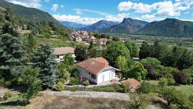 propriété 4 pièces en vente sur Remollon (05190)