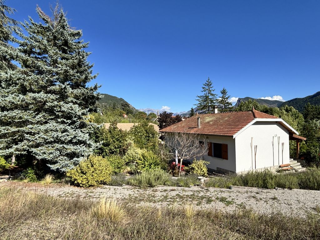 propriété 4 pièces en vente sur Remollon (05190)