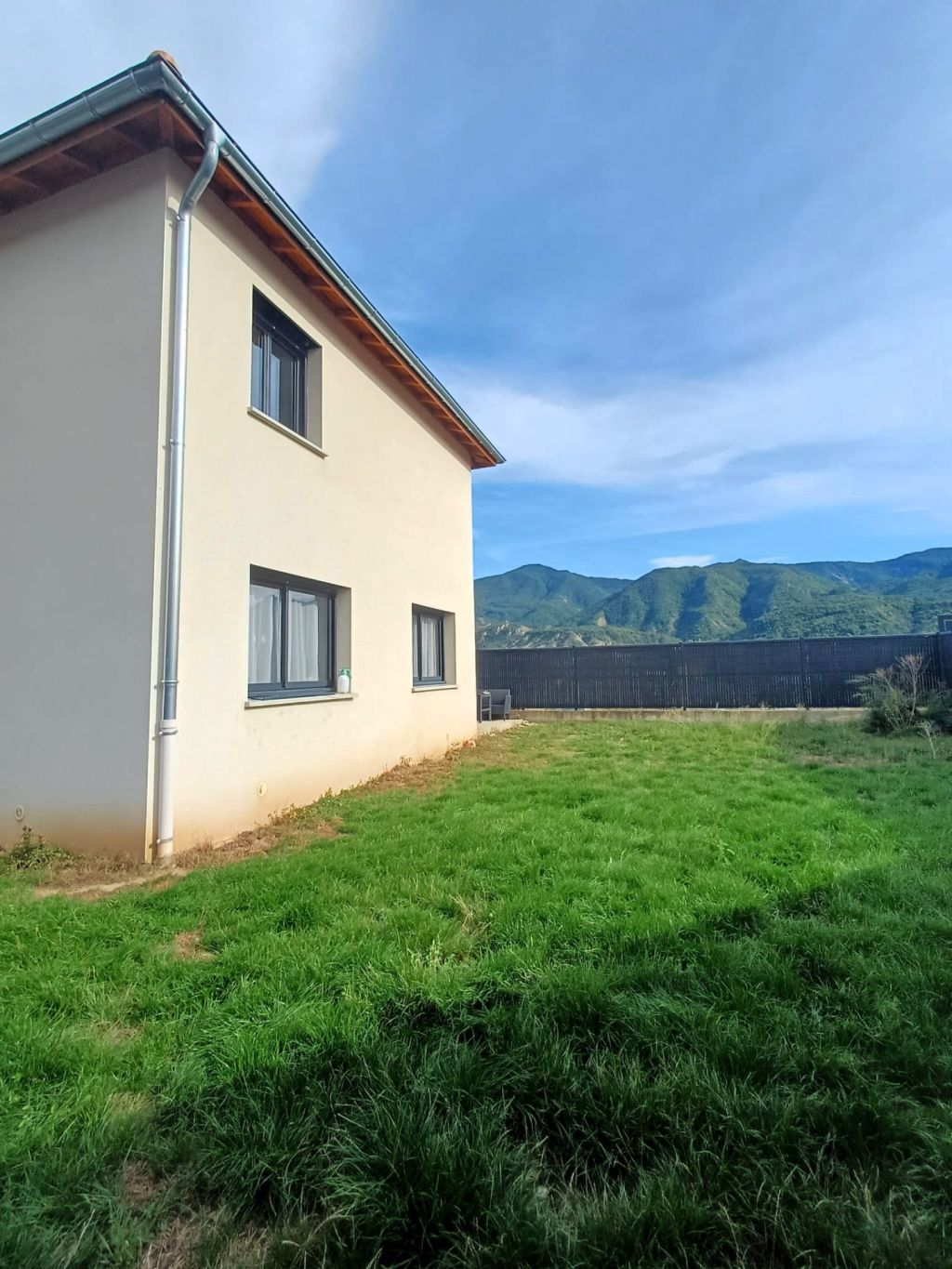 maison 4 pièces en vente sur La Saulce (05110)
