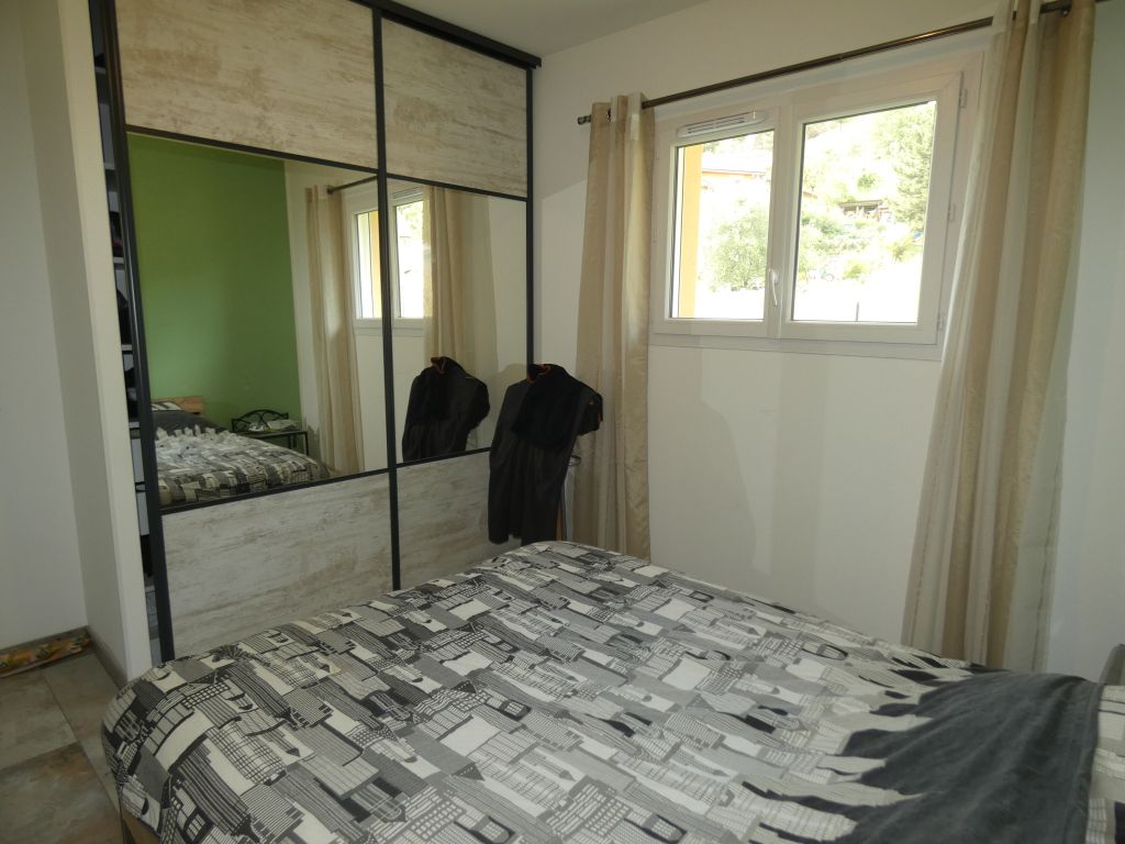 maison 4 pièces en vente sur Espinasses (05190)