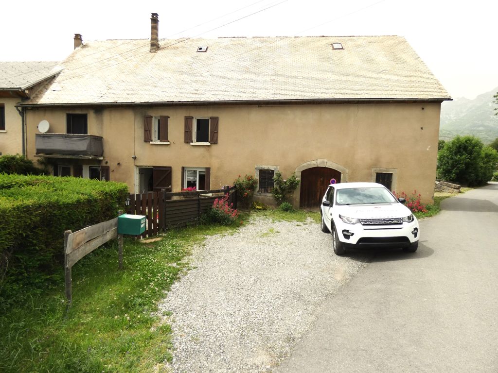 maison 5 pièces en vente sur Chabottes (05260)
