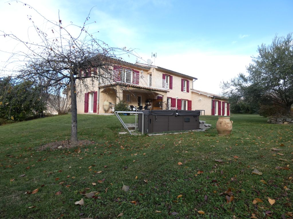 villa 8 pièces en vente sur Tallard (05130)