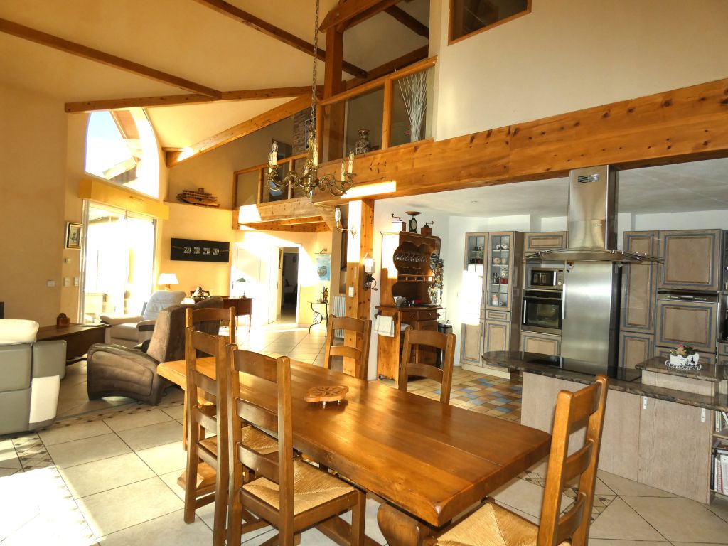 maison 13 pièces en vente sur Montclar (04140)