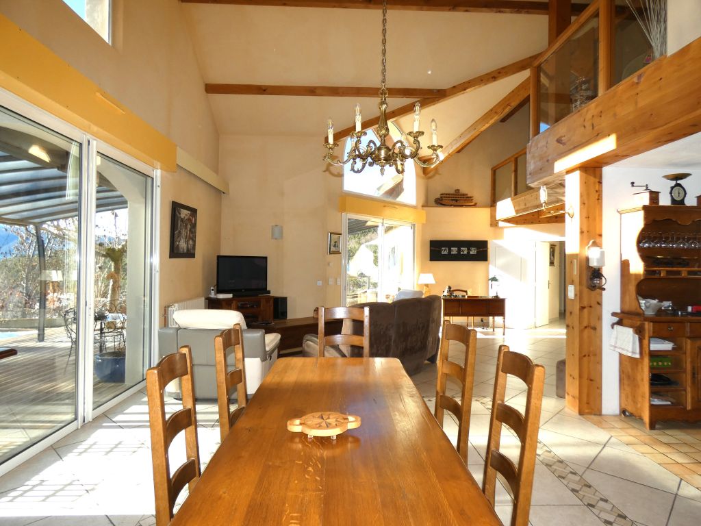 maison 13 pièces en vente sur Montclar (04140)