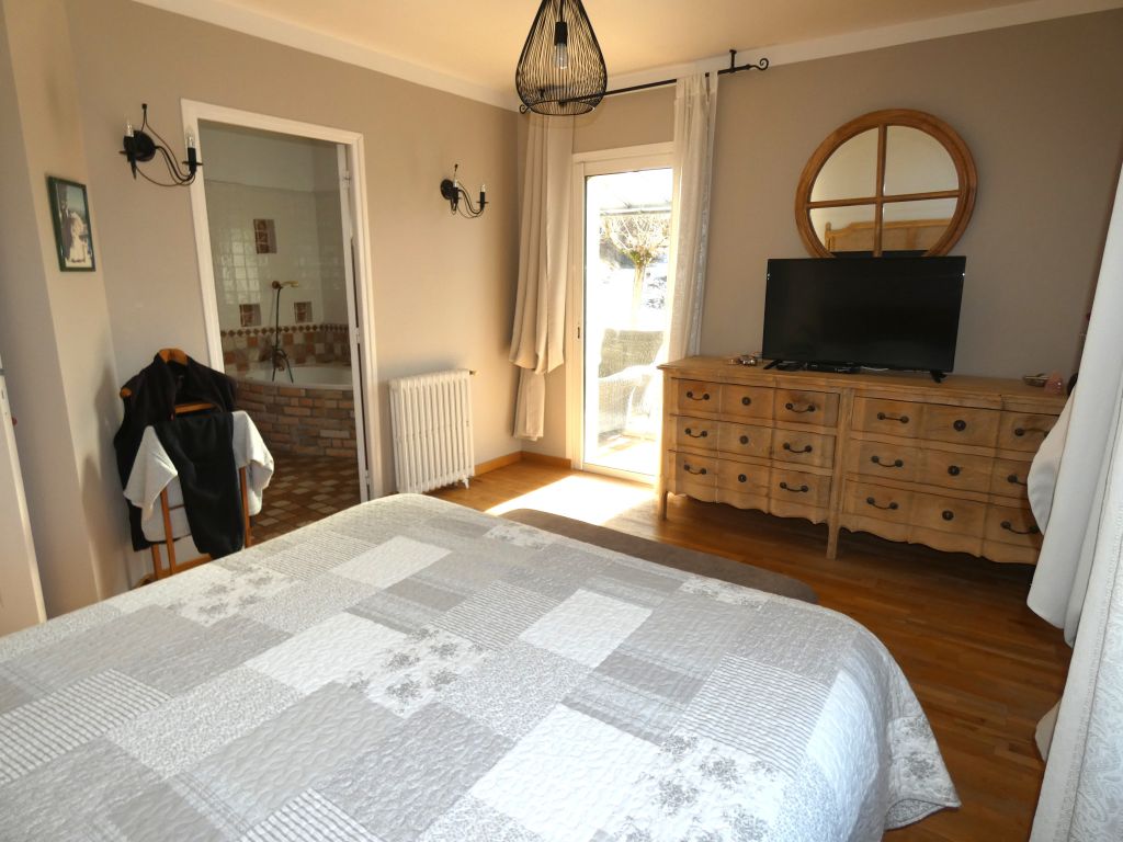 maison 13 pièces en vente sur Montclar (04140)