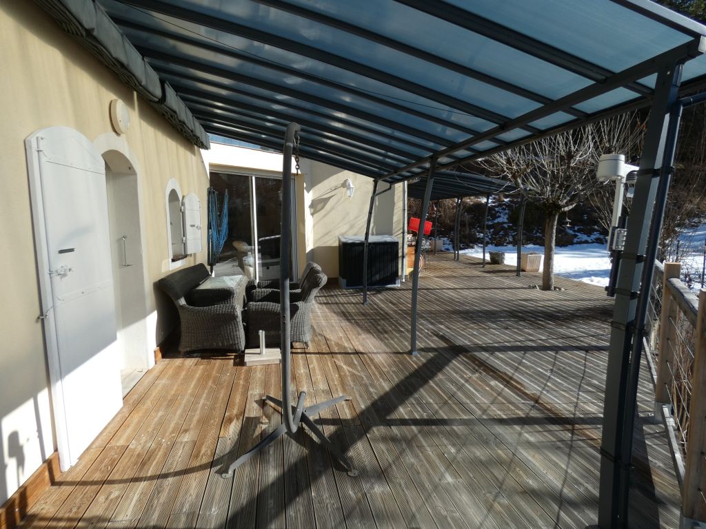 maison 13 pièces en vente sur Montclar (04140)