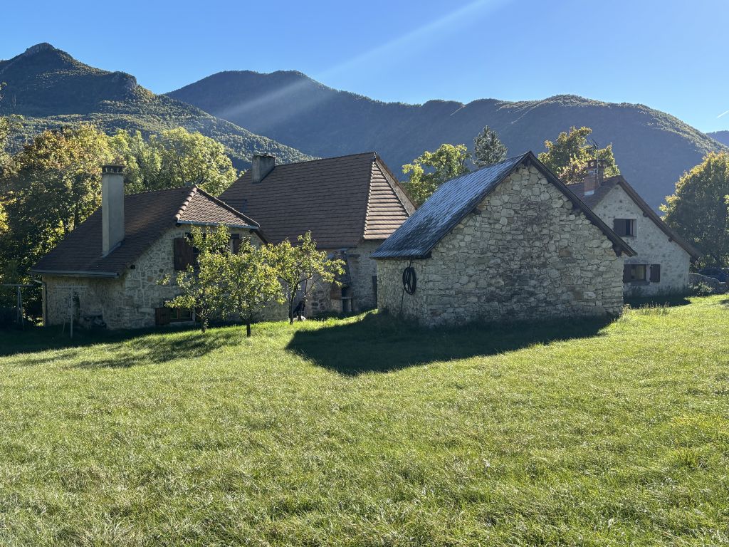 Vente Propriété La Roche-des-Arnauds 05400