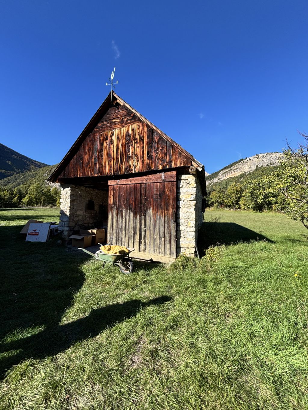 propriété 12 pièces en vente sur La Roche-des-Arnauds (05400)