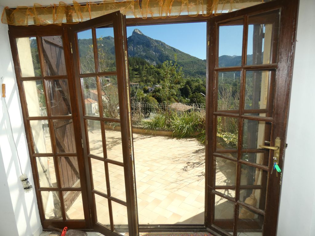 maison 6 pièces en vente sur Clamensane (04250)