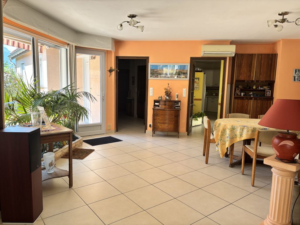 maison 6 pièces en vente sur Tallard (05130)