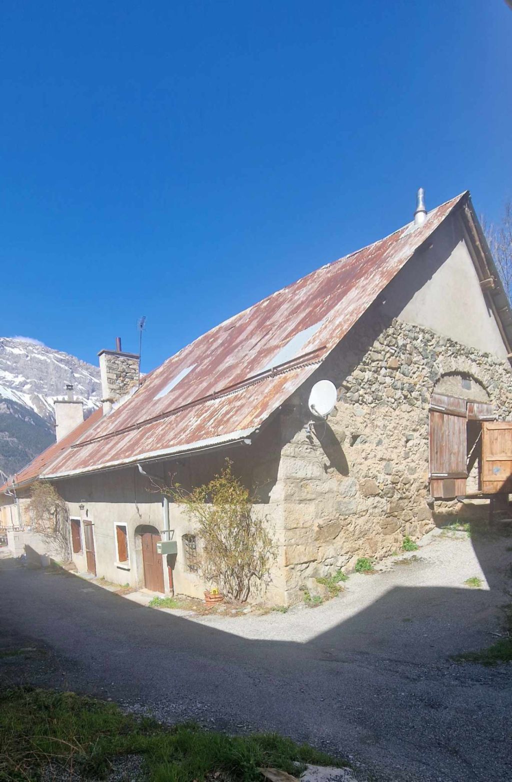 maison 5 pièces en vente sur Aubessagne (05800)