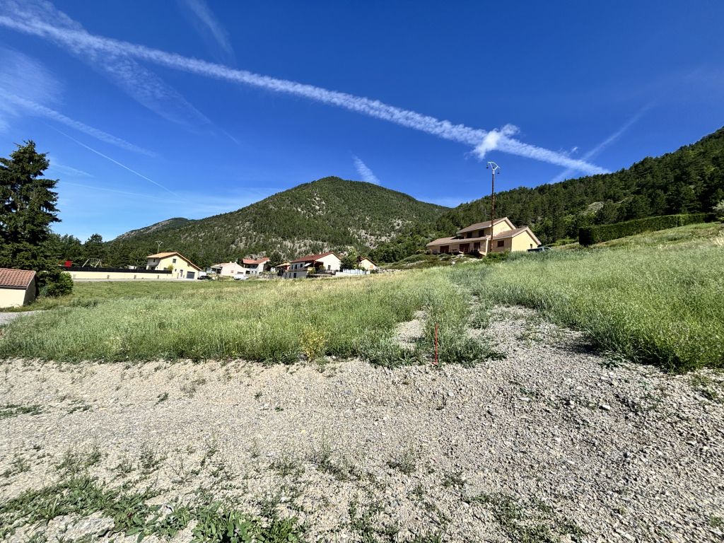terrain en vente sur Espinasses (05190)