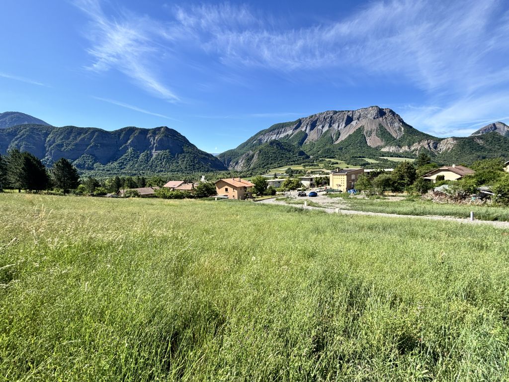 terrain en vente sur Espinasses (05190)
