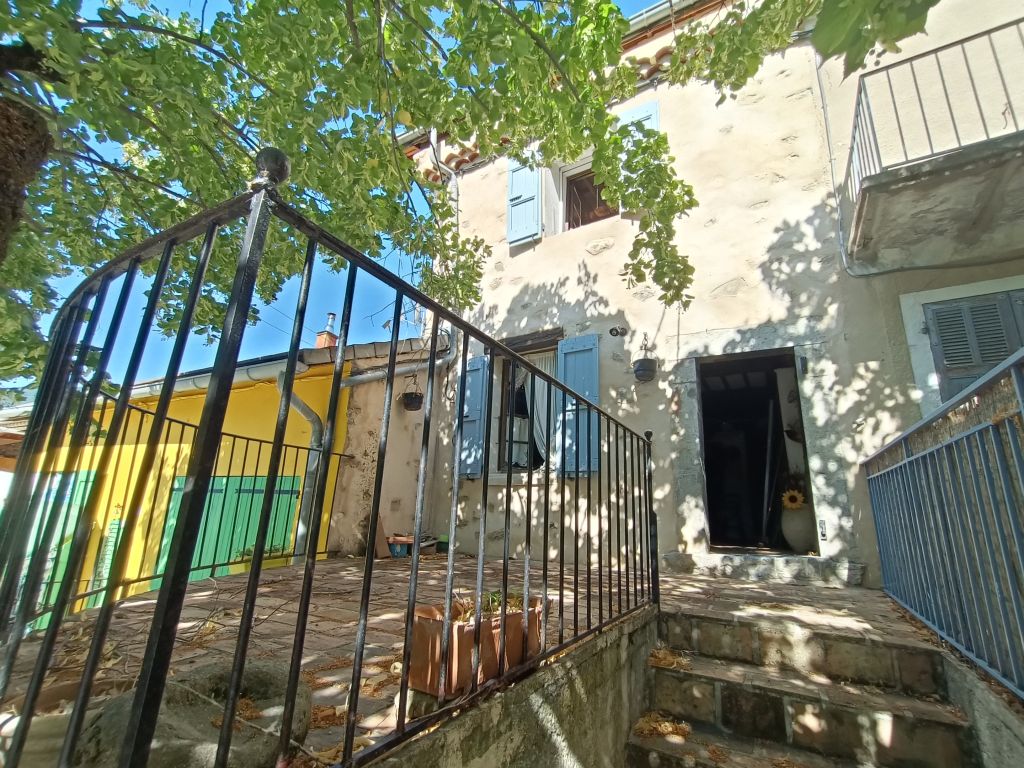 maison 5 pièces en vente sur Turriers (04250)