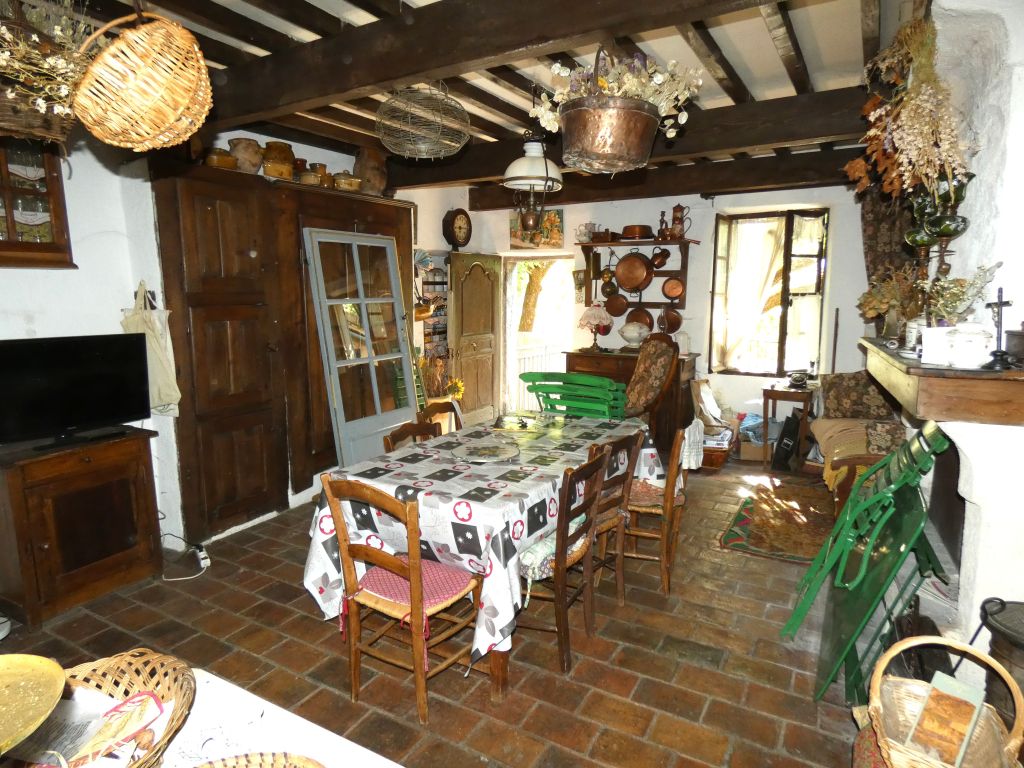 maison 5 pièces en vente sur Turriers (04250)