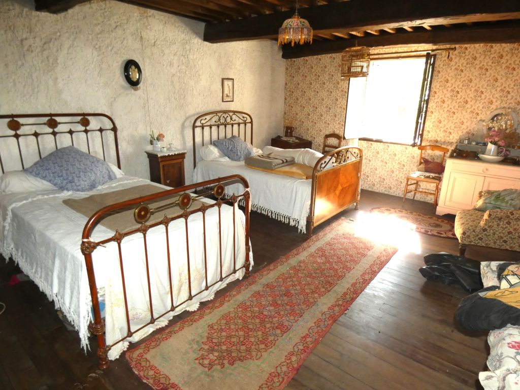 maison 5 pièces en vente sur Turriers (04250)